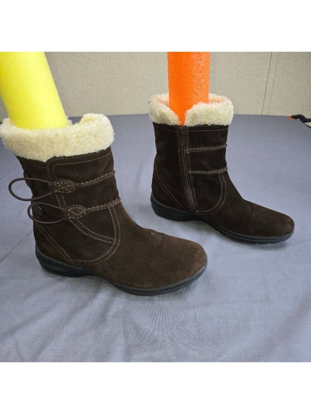 Clarks Bendables 8.5M Mid-Calf Boots Brown Sherpa Lined Zip Suede Leather